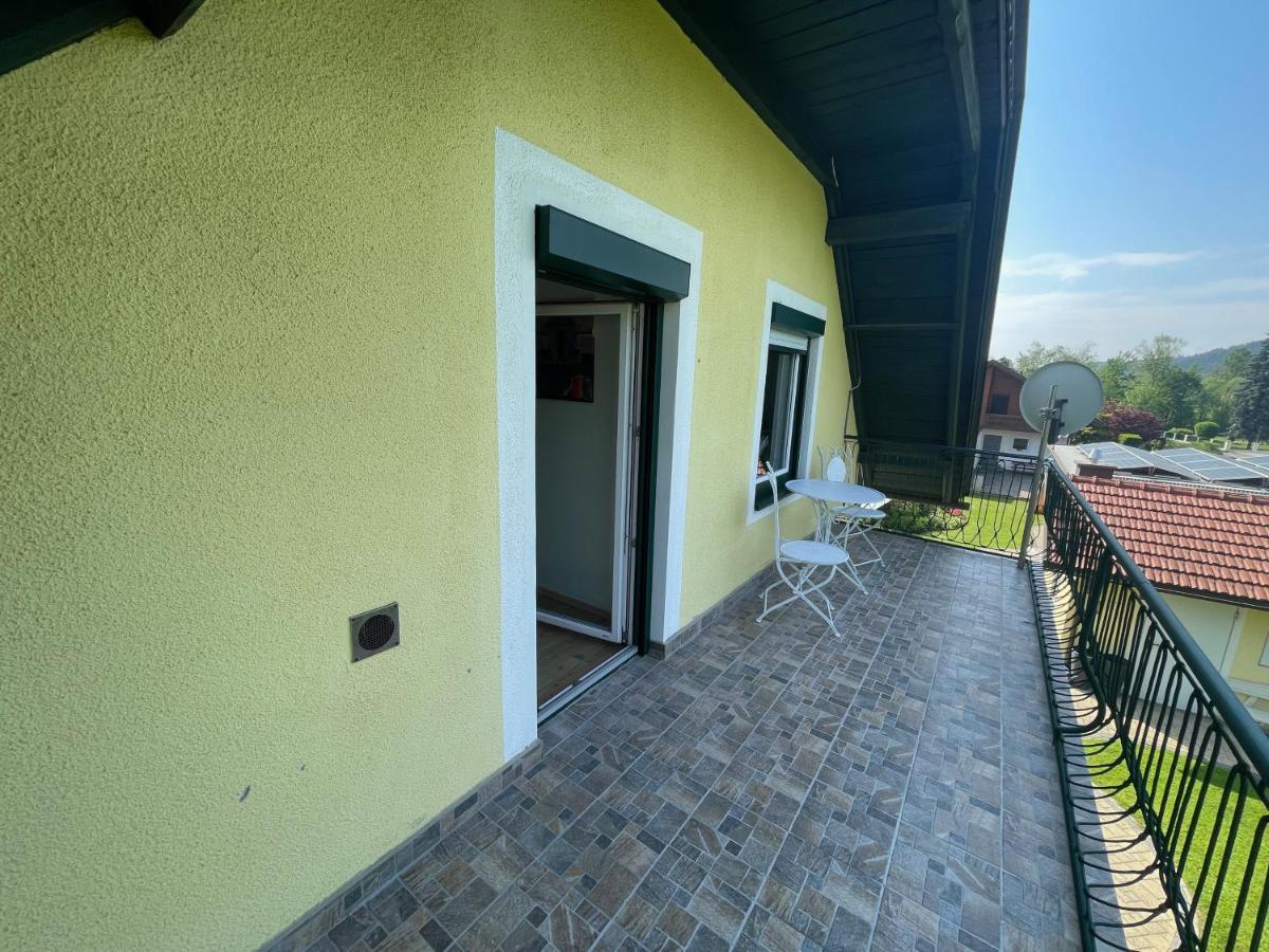 Apartment Schlossbergblick Griffen エクステリア 写真